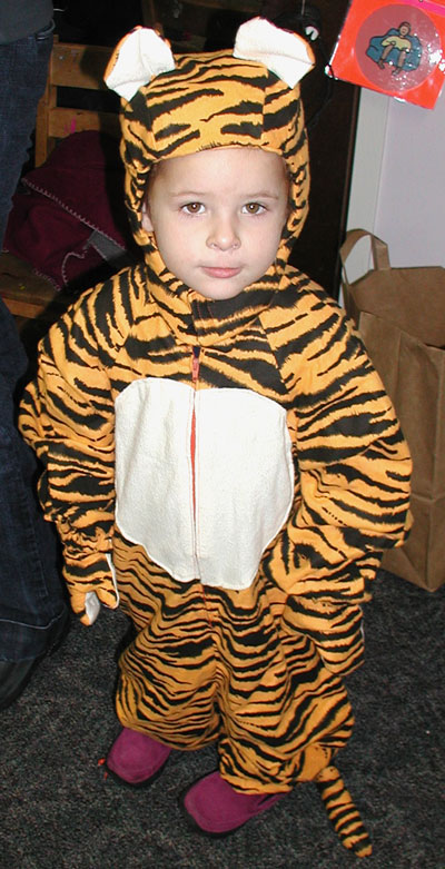 Persie 2004 Halloween